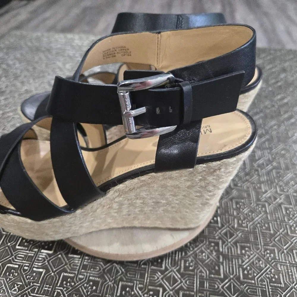 🐢 Michael Kors Black Espiridelles  Wedges 4.5" Heel SIZE 8.5 - Picture 8 of 15